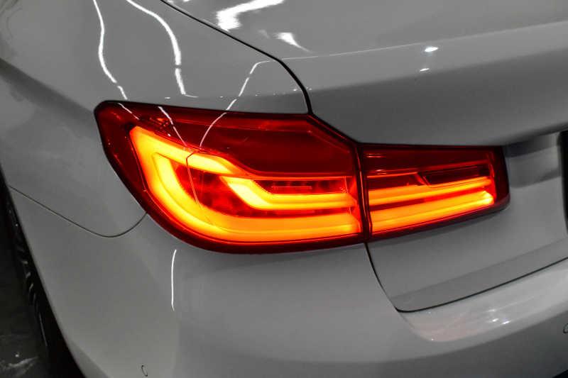 BMW 5シリーズ 523i Mｽﾎﾟｰﾂ ﾊｲﾗｲﾝP ｱﾀﾞﾌﾟﾃｨﾌﾞLEDﾍｯﾄﾞﾗｲﾄ 全席ﾋｰﾀｰ付黒革 追従ACC HUD ｼﾞｪｽﾁｬｰC付ﾀｯﾁﾊﾟﾈﾙHDDﾅﾋﾞ全周囲ｶﾒﾗ ﾜｲﾔﾚｽ充電 車線変更&逸脱&歩行者警告 Pｱｼｽﾄ 液晶ﾒｰﾀｰ 19AW 2年保証