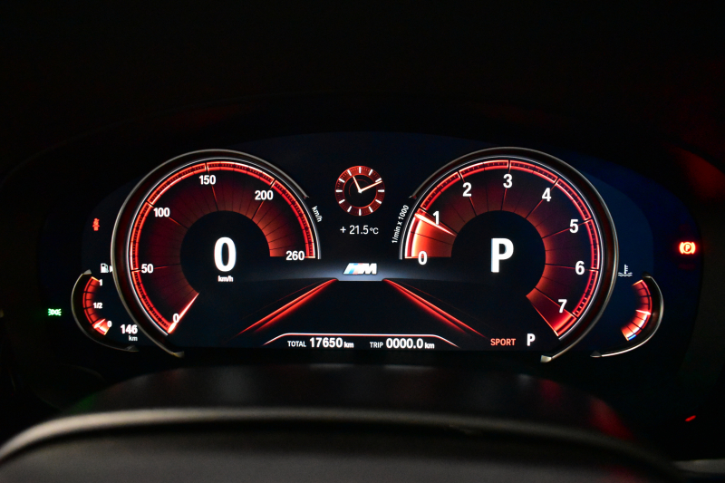 BMW 5シリーズ 523i Mｽﾎﾟｰﾂ ﾊｲﾗｲﾝP ｱﾀﾞﾌﾟﾃｨﾌﾞLEDﾍｯﾄﾞﾗｲﾄ 全席ﾋｰﾀｰ付黒革 追従ACC HUD ｼﾞｪｽﾁｬｰC付ﾀｯﾁﾊﾟﾈﾙHDDﾅﾋﾞ全周囲ｶﾒﾗ ﾜｲﾔﾚｽ充電 車線変更&逸脱&歩行者警告 Pｱｼｽﾄ 液晶ﾒｰﾀｰ 19AW 2年保証