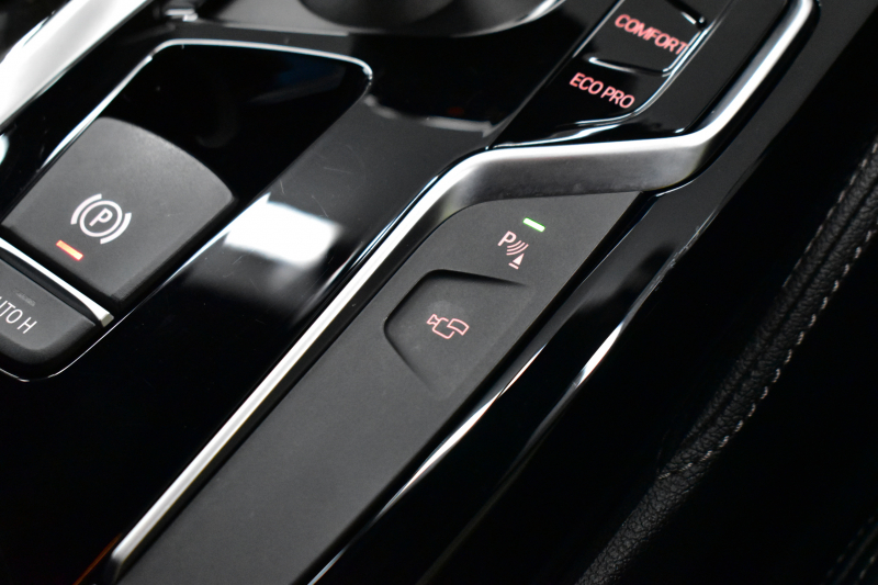 BMW 5シリーズ 523i Mｽﾎﾟｰﾂ ﾊｲﾗｲﾝP ｱﾀﾞﾌﾟﾃｨﾌﾞLEDﾍｯﾄﾞﾗｲﾄ 全席ﾋｰﾀｰ付黒革 追従ACC HUD ｼﾞｪｽﾁｬｰC付ﾀｯﾁﾊﾟﾈﾙHDDﾅﾋﾞ全周囲ｶﾒﾗ ﾜｲﾔﾚｽ充電 車線変更&逸脱&歩行者警告 Pｱｼｽﾄ 液晶ﾒｰﾀｰ 19AW 2年保証