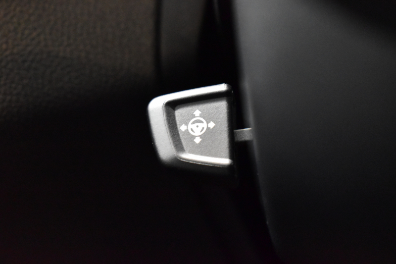 BMW 5シリーズ 523i Mｽﾎﾟｰﾂ ﾊｲﾗｲﾝP ｱﾀﾞﾌﾟﾃｨﾌﾞLEDﾍｯﾄﾞﾗｲﾄ 全席ﾋｰﾀｰ付黒革 追従ACC HUD ｼﾞｪｽﾁｬｰC付ﾀｯﾁﾊﾟﾈﾙHDDﾅﾋﾞ全周囲ｶﾒﾗ ﾜｲﾔﾚｽ充電 車線変更&逸脱&歩行者警告 Pｱｼｽﾄ 液晶ﾒｰﾀｰ 19AW 2年保証