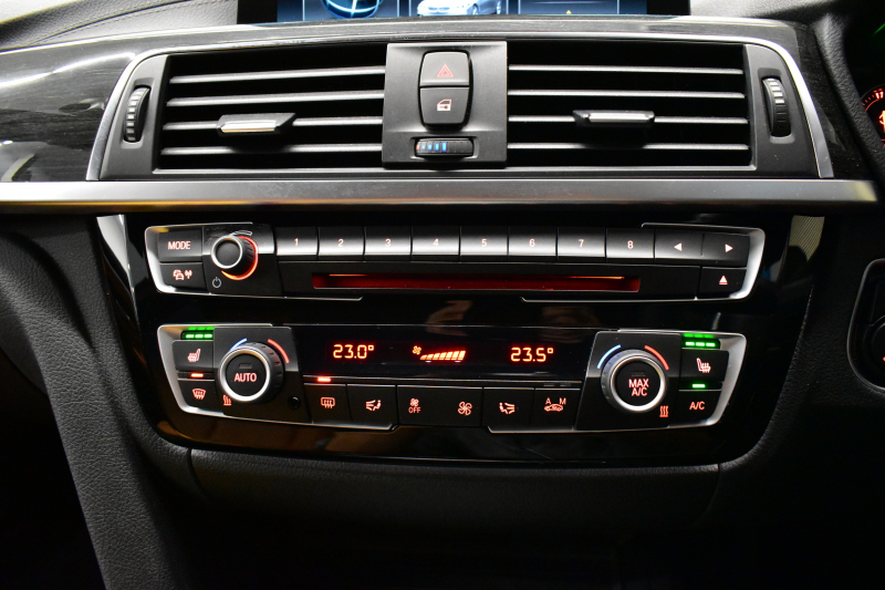 BMW 4シリーズ 420iｸﾞﾗﾝｸｰﾍﾟ Mｽﾎﾟｰﾂ LCI後期最終ﾓﾃﾞﾙ 1ｵｰﾅｰ ﾋｰﾀｰ付茶革 追従ACC 18AW 液晶ﾒｰﾀｰ ﾍｷｻｺﾞﾅﾙLEDﾍｯﾄﾞﾗｲﾄ&ﾃｰﾙ 車線変更&逸脱&歩行者警告 衝突軽減B ﾀｯﾁﾊﾟﾈﾙ付iﾄﾞﾗｲﾌﾞHDDﾅﾋﾞBｶﾒﾗ 電動ﾘｱｹﾞｰﾄ 2年保証