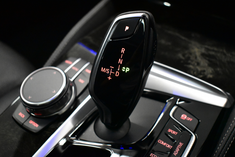 BMW 5シリーズ 540i Xﾄﾞﾗｲﾌﾞ Mｽﾎﾟｰﾂ 4WD ｺﾝﾌｫｰﾄ&ﾊｲﾗｲﾝP ｻﾝﾙｰﾌ 前席ｺﾝﾌｫｰﾄｼｰﾄ 前席ﾏｯｻｰｼﾞ&ﾍﾞﾝﾁﾚｰﾀｰ 全席ﾋｰﾀｰ付黒革 CPMｽﾄﾗｯﾄﾌﾞﾚｰｽ&ﾛｱﾚｲﾝﾌｫｰｽ 可変ｻｽ Mｽﾎﾟｰﾂﾌﾞﾚｰｷ LEDﾍｯﾄﾞﾗｲﾄ ACC HUD LCW  4ｿﾞｰﾝAC 全周囲ｶﾒﾗ  電動ﾄﾗﾝｸ 2年保証
