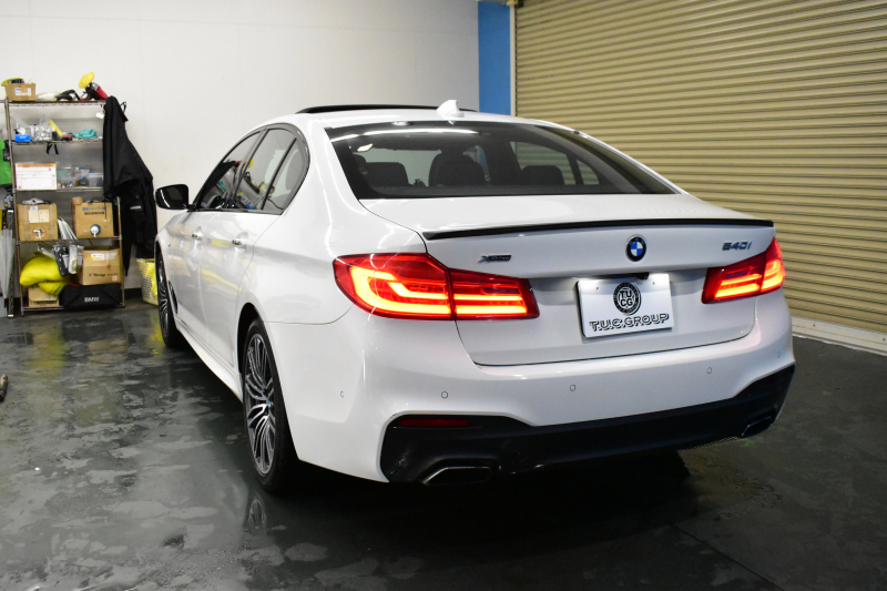 BMW 5シリーズ 540i Xﾄﾞﾗｲﾌﾞ Mｽﾎﾟｰﾂ 4WD ｺﾝﾌｫｰﾄ&ﾊｲﾗｲﾝP ｻﾝﾙｰﾌ 前席ｺﾝﾌｫｰﾄｼｰﾄ 前席ﾏｯｻｰｼﾞ&ﾍﾞﾝﾁﾚｰﾀｰ 全席ﾋｰﾀｰ付黒革 CPMｽﾄﾗｯﾄﾌﾞﾚｰｽ&ﾛｱﾚｲﾝﾌｫｰｽ 可変ｻｽ Mｽﾎﾟｰﾂﾌﾞﾚｰｷ LEDﾍｯﾄﾞﾗｲﾄ ACC HUD LCW  4ｿﾞｰﾝAC 全周囲ｶﾒﾗ  電動ﾄﾗﾝｸ 2年保証