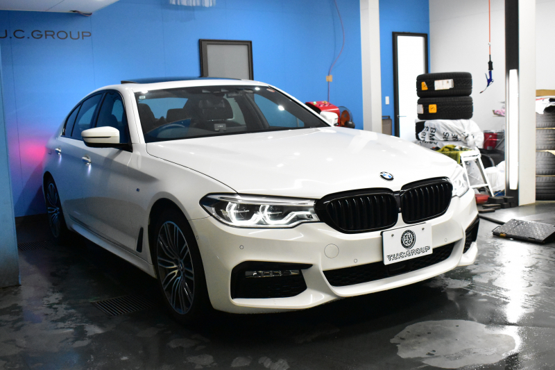 BMW 5シリーズ 540i Xﾄﾞﾗｲﾌﾞ Mｽﾎﾟｰﾂ 4WD ｺﾝﾌｫｰﾄ&ﾊｲﾗｲﾝP ｻﾝﾙｰﾌ 前席ｺﾝﾌｫｰﾄｼｰﾄ 前席ﾏｯｻｰｼﾞ&ﾍﾞﾝﾁﾚｰﾀｰ 全席ﾋｰﾀｰ付黒革 CPMｽﾄﾗｯﾄﾌﾞﾚｰｽ&ﾛｱﾚｲﾝﾌｫｰｽ 可変ｻｽ Mｽﾎﾟｰﾂﾌﾞﾚｰｷ LEDﾍｯﾄﾞﾗｲﾄ ACC HUD LCW  4ｿﾞｰﾝAC 全周囲ｶﾒﾗ  電動ﾄﾗﾝｸ 2年保証