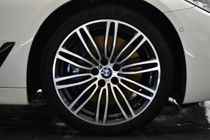 BMW 5シリーズ 540i Xﾄﾞﾗｲﾌﾞ Mｽﾎﾟｰﾂ 4WD ｺﾝﾌｫｰﾄ&ﾊｲﾗｲﾝP ｻﾝﾙｰﾌ 前席ｺﾝﾌｫｰﾄｼｰﾄ 前席ﾏｯｻｰｼﾞ&ﾍﾞﾝﾁﾚｰﾀｰ 全席ﾋｰﾀｰ付黒革 CPMｽﾄﾗｯﾄﾌﾞﾚｰｽ&ﾛｱﾚｲﾝﾌｫｰｽ 可変ｻｽ Mｽﾎﾟｰﾂﾌﾞﾚｰｷ LEDﾍｯﾄﾞﾗｲﾄ ACC HUD LCW  4ｿﾞｰﾝAC 全周囲ｶﾒﾗ  電動ﾄﾗﾝｸ 2年保証