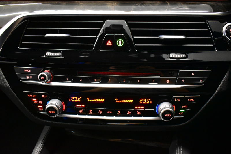 BMW 5シリーズ 530iﾂｰﾘﾝｸﾞ Mｽﾎﾟｰﾂ ｲﾉﾍﾞｰｼｮﾝ&ﾊｲﾗｲﾝP ｱﾀﾞﾌﾟﾃｨﾌﾞLEDﾍｯﾄﾞﾗｲﾄ 全席ﾋｰﾀｰ付黒革 追従ACC HUD ﾀｯﾁﾊﾟﾈﾙHDDﾅﾋﾞ 全周囲ｶﾒﾗ3Dﾋﾞｭｰ Pｱｼｽﾄ 車線変更&逸脱&歩行者警告 衝突軽減B 19AW 電動Rｹﾞｰﾄ 2年保証