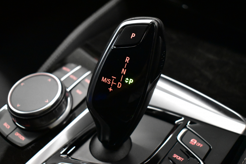 BMW 5シリーズ 530iﾂｰﾘﾝｸﾞ Mｽﾎﾟｰﾂ ｲﾉﾍﾞｰｼｮﾝ&ﾊｲﾗｲﾝP ｱﾀﾞﾌﾟﾃｨﾌﾞLEDﾍｯﾄﾞﾗｲﾄ 全席ﾋｰﾀｰ付黒革 追従ACC HUD ﾀｯﾁﾊﾟﾈﾙHDDﾅﾋﾞ 全周囲ｶﾒﾗ3Dﾋﾞｭｰ Pｱｼｽﾄ 車線変更&逸脱&歩行者警告 衝突軽減B 19AW 電動Rｹﾞｰﾄ 2年保証