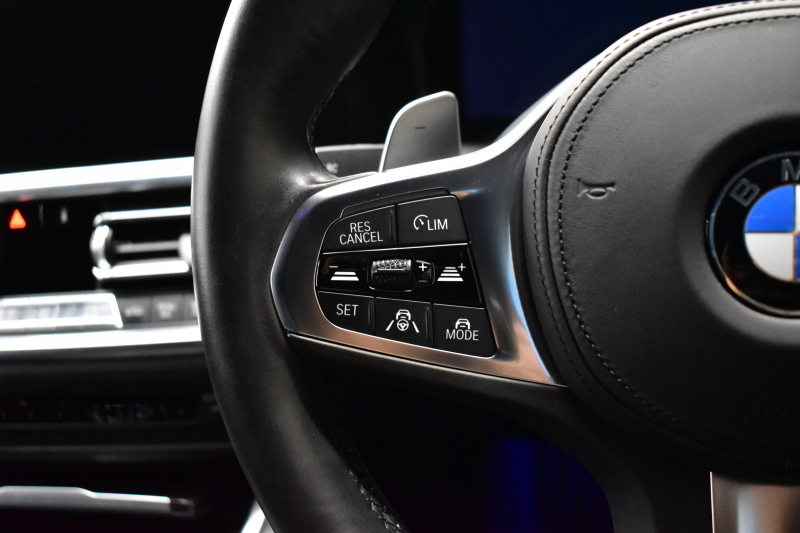 BMW 3シリーズ 320d Xﾄﾞﾗｲﾌﾞ Mｽﾎﾟｰﾂ 4WD ﾃﾞﾋﾞｭｰ&ｲﾉﾍﾞｰｼｮﾝ&ｺﾝﾌｫｰﾄP ｻﾝﾙｰﾌ ﾚｰｻﾞｰLEDﾗｲﾄ HUD ﾋｰﾀｰ付黒革 全周囲ｶﾒﾗ  追従ACC LCW 19AW ﾗｲﾌﾞｺｯｸﾋﾟｯﾄﾀｯﾁﾊﾟﾈﾙﾅﾋﾞ ｱｯﾌﾟﾙｶｰﾌﾟﾚｲ 電動ﾄﾗﾝｸ ﾜｲﾔﾚｽ充電 2年保証