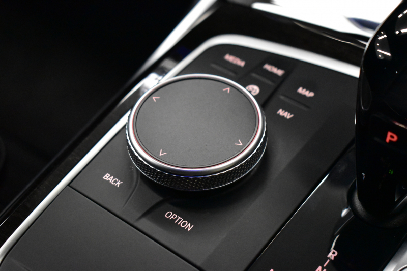 BMW 3シリーズ 320d Xﾄﾞﾗｲﾌﾞ Mｽﾎﾟｰﾂ 4WD ﾃﾞﾋﾞｭｰ&ｲﾉﾍﾞｰｼｮﾝ&ｺﾝﾌｫｰﾄP ｻﾝﾙｰﾌ ﾚｰｻﾞｰLEDﾗｲﾄ HUD ﾋｰﾀｰ付黒革 全周囲ｶﾒﾗ  追従ACC LCW 19AW ﾗｲﾌﾞｺｯｸﾋﾟｯﾄﾀｯﾁﾊﾟﾈﾙﾅﾋﾞ ｱｯﾌﾟﾙｶｰﾌﾟﾚｲ 電動ﾄﾗﾝｸ ﾜｲﾔﾚｽ充電 2年保証