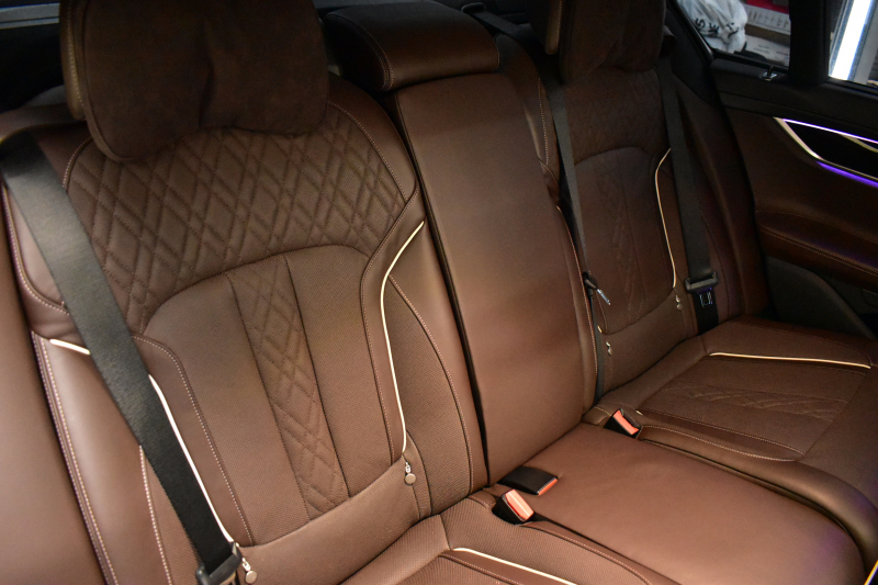 BMW 7シリーズ 740i Mｽﾎﾟｰﾂ ﾘｱｺﾝﾌｫｰﾄP 後席ﾓﾆﾀｰ ｻﾝR 3Dﾃﾞｻﾞｲﾝ製Fﾘｯﾌﾟ ｱﾙﾋﾟﾅﾒｰﾀｰ BMWﾚｰｻﾞｰLED 前席ﾏｯｻｰｼﾞ 全席ﾋｰﾀｰ&ﾍﾞﾝﾁﾚｰｼｮﾝ茶革 ACC HUD ﾊｰﾏﾝｶｰﾄﾞﾝ ｼﾞｪｽﾁｬｰCﾀｯﾁﾊﾟﾈﾙﾅﾋﾞ 液晶ﾒｰﾀｰ 20AW ﾃﾞｨｽﾌﾟﾚｲｷｰ 2年保証