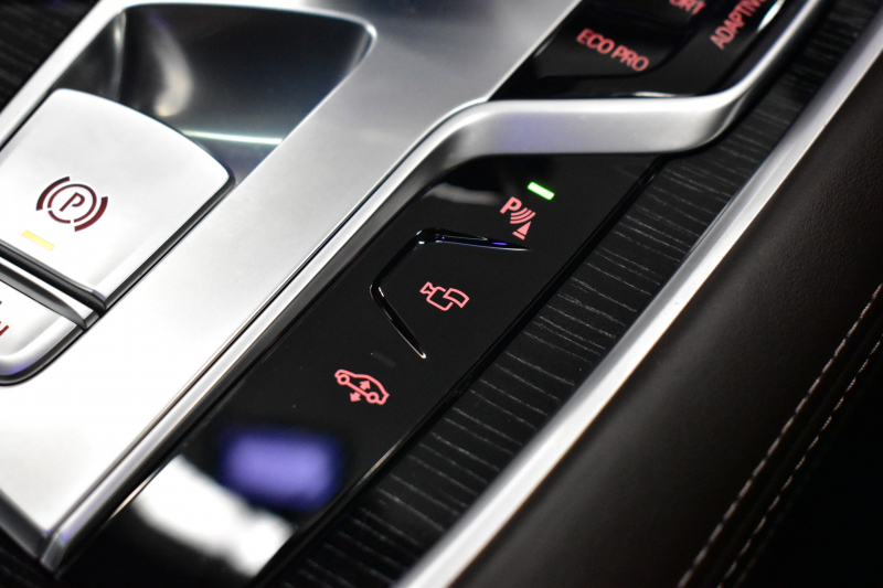BMW 7シリーズ 740i Mｽﾎﾟｰﾂ ﾘｱｺﾝﾌｫｰﾄP 後席ﾓﾆﾀｰ ｻﾝR 3Dﾃﾞｻﾞｲﾝ製Fﾘｯﾌﾟ ｱﾙﾋﾟﾅﾒｰﾀｰ BMWﾚｰｻﾞｰLED 前席ﾏｯｻｰｼﾞ 全席ﾋｰﾀｰ&ﾍﾞﾝﾁﾚｰｼｮﾝ茶革 ACC HUD ﾊｰﾏﾝｶｰﾄﾞﾝ ｼﾞｪｽﾁｬｰCﾀｯﾁﾊﾟﾈﾙﾅﾋﾞ 液晶ﾒｰﾀｰ 20AW ﾃﾞｨｽﾌﾟﾚｲｷｰ 2年保証