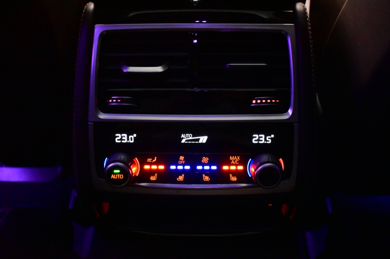 BMW 7シリーズ 740i Mｽﾎﾟｰﾂ ﾘｱｺﾝﾌｫｰﾄP 後席ﾓﾆﾀｰ ｻﾝR 3Dﾃﾞｻﾞｲﾝ製Fﾘｯﾌﾟ ｱﾙﾋﾟﾅﾒｰﾀｰ BMWﾚｰｻﾞｰLED 前席ﾏｯｻｰｼﾞ 全席ﾋｰﾀｰ&ﾍﾞﾝﾁﾚｰｼｮﾝ茶革 ACC HUD ﾊｰﾏﾝｶｰﾄﾞﾝ ｼﾞｪｽﾁｬｰCﾀｯﾁﾊﾟﾈﾙﾅﾋﾞ 液晶ﾒｰﾀｰ 20AW ﾃﾞｨｽﾌﾟﾚｲｷｰ 2年保証