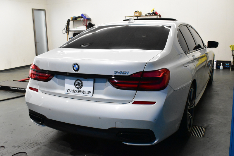 BMW 7シリーズ 740i Mｽﾎﾟｰﾂ ﾘｱｺﾝﾌｫｰﾄP 後席ﾓﾆﾀｰ ｻﾝR 3Dﾃﾞｻﾞｲﾝ製Fﾘｯﾌﾟ ｱﾙﾋﾟﾅﾒｰﾀｰ BMWﾚｰｻﾞｰLED 前席ﾏｯｻｰｼﾞ 全席ﾋｰﾀｰ&ﾍﾞﾝﾁﾚｰｼｮﾝ茶革 ACC HUD ﾊｰﾏﾝｶｰﾄﾞﾝ ｼﾞｪｽﾁｬｰCﾀｯﾁﾊﾟﾈﾙﾅﾋﾞ 液晶ﾒｰﾀｰ 20AW ﾃﾞｨｽﾌﾟﾚｲｷｰ 2年保証