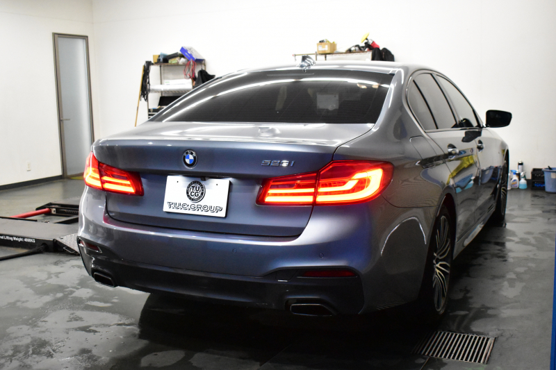BMW 5シリーズ 523i Mｽﾎﾟｰﾂ ﾊｲﾗｲﾝP 全席ﾋｰﾀｰ付黒革 追従ACC HUD LEDﾍｯﾄﾞﾗｲﾄ  ｼﾞｪｽﾁｬｰC付ﾀｯﾁﾊﾟﾈﾙHDDﾅﾋﾞ全周囲ｶﾒﾗ ﾜｲﾔﾚｽ充電 車線変更&逸脱&歩行者警告 Pｱｼｽﾄ 液晶ﾒｰﾀｰ 19AW 2年保証