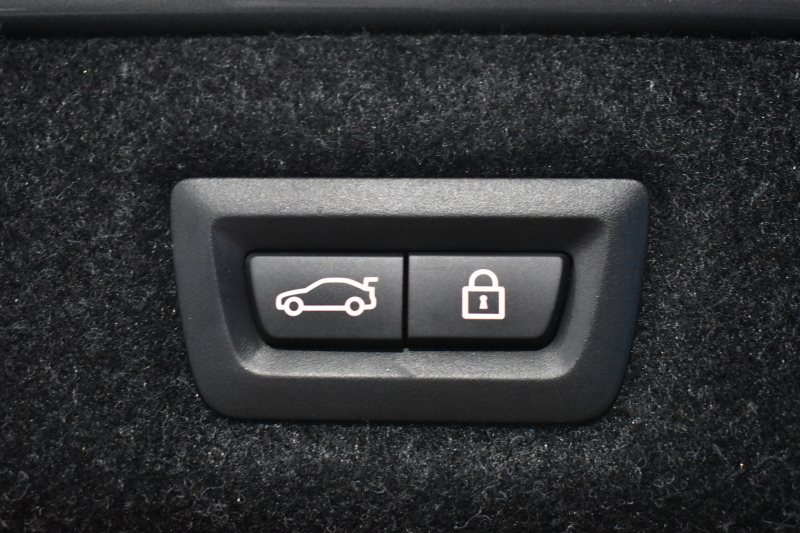 BMW 5シリーズ 523i Mｽﾎﾟｰﾂ ﾊｲﾗｲﾝP 全席ﾋｰﾀｰ付黒革 追従ACC HUD LEDﾍｯﾄﾞﾗｲﾄ  ｼﾞｪｽﾁｬｰC付ﾀｯﾁﾊﾟﾈﾙHDDﾅﾋﾞ全周囲ｶﾒﾗ ﾜｲﾔﾚｽ充電 車線変更&逸脱&歩行者警告 Pｱｼｽﾄ 液晶ﾒｰﾀｰ 19AW 2年保証