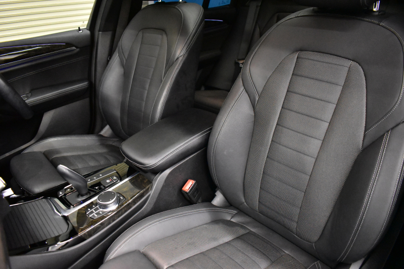 BMW X3 Xﾄﾞﾗｲﾌﾞ20d Mｽﾎﾟｰﾂ ｾﾚｸﾄ&ﾊｲﾗｲﾝP ﾊﾟﾉﾗﾏｻﾝR 型式変更後ﾓﾃﾞﾙ(UZ20) ﾗｲﾌﾞｺｯｸﾋﾟｯﾄ  harman/kardon  前席ﾍﾞﾝﾁﾚｰｼｮﾝ&全席ﾋｰﾀｰ付黒革 20AW LEDﾍｯﾄﾞﾗｲﾄ ACC HUD LCW ﾀｯﾁﾊﾟﾈﾙﾅﾋﾞ 全周囲ｶﾒﾗ 電動Rｹﾞｰﾄ ﾜｲﾔﾚｽ充電  2年保証