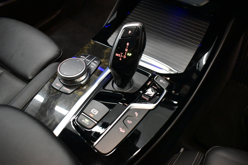 BMW X3 Xﾄﾞﾗｲﾌﾞ20d Mｽﾎﾟｰﾂ ｾﾚｸﾄ&ﾊｲﾗｲﾝP ﾊﾟﾉﾗﾏｻﾝR 型式変更後ﾓﾃﾞﾙ(UZ20) ﾗｲﾌﾞｺｯｸﾋﾟｯﾄ  harman/kardon  前席ﾍﾞﾝﾁﾚｰｼｮﾝ&全席ﾋｰﾀｰ付黒革 20AW LEDﾍｯﾄﾞﾗｲﾄ ACC HUD LCW ﾀｯﾁﾊﾟﾈﾙﾅﾋﾞ 全周囲ｶﾒﾗ 電動Rｹﾞｰﾄ ﾜｲﾔﾚｽ充電  2年保証