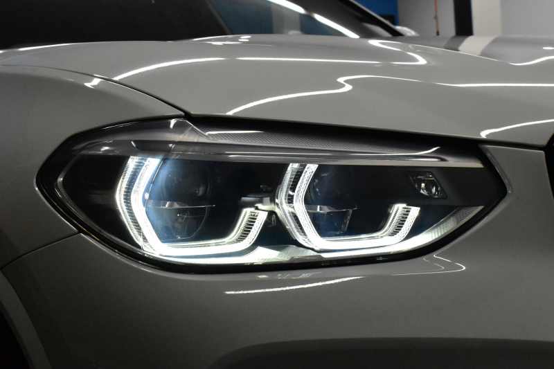 BMW X3 Xﾄﾞﾗｲﾌﾞ20d Mｽﾎﾟｰﾂ ｾﾚｸﾄ&ﾊｲﾗｲﾝP ﾊﾟﾉﾗﾏｻﾝR 型式変更後ﾓﾃﾞﾙ(UZ20) ﾗｲﾌﾞｺｯｸﾋﾟｯﾄ  harman/kardon  前席ﾍﾞﾝﾁﾚｰｼｮﾝ&全席ﾋｰﾀｰ付黒革 20AW LEDﾍｯﾄﾞﾗｲﾄ ACC HUD LCW ﾀｯﾁﾊﾟﾈﾙﾅﾋﾞ 全周囲ｶﾒﾗ 電動Rｹﾞｰﾄ ﾜｲﾔﾚｽ充電  2年保証