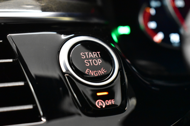 BMW 5シリーズ 530iﾂｰﾘﾝｸﾞ Mｽﾎﾟｰﾂ 高出力ﾓﾃﾞﾙ ﾊｲﾗｲﾝP ｱﾀﾞﾌﾟﾃｨﾌﾞLEDﾍｯﾄﾞﾗｲﾄ 全席ﾋｰﾀｰ付黒革 追従ACC ﾀｯﾁﾊﾟﾈﾙHDDﾅﾋﾞ 全周囲ｶﾒﾗ3Dﾋﾞｭｰ Pｱｼｽﾄ 車線変更&逸脱&歩行者警告 衝突軽減B 19AW 電動Rｹﾞｰﾄ 2年保証