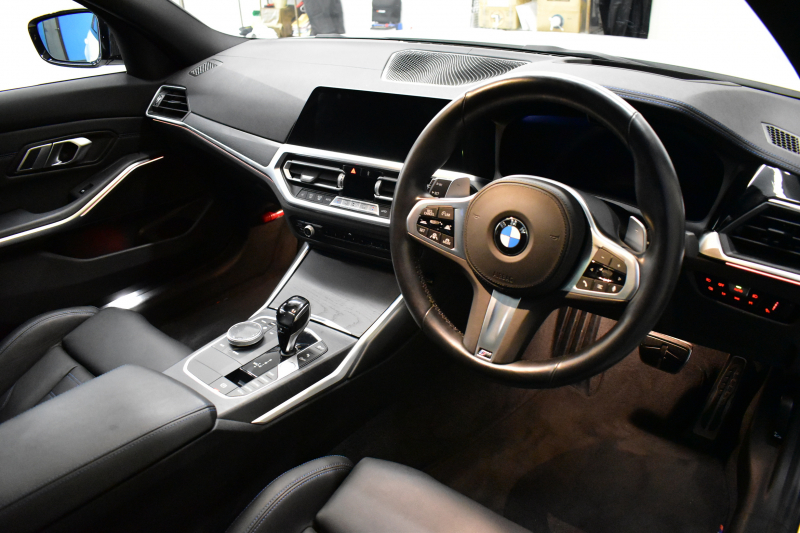 BMW 3シリーズ 320d Xﾄﾞﾗｲﾌﾞ ﾂｰﾘﾝｸﾞ Mｽﾎﾟｰﾂ 4WD ﾋｰﾀｰ付Mｽﾎﾟｰﾂﾌﾞﾗｯｸﾚｻﾞｰｼｰﾄ ﾊﾟﾉﾗﾏｻﾝR ｲﾉﾍﾞｰｼｮﾝ&ﾌｧｽﾄﾄﾗｯｸ&MｽﾎﾟｰﾂｼｰﾄP 社外ﾌﾙｾｸﾞ ﾚｰｻﾞｰLED Mｽﾎﾟｰﾂﾌﾞﾚｰｷ 可変Mｻｽ 19AW ACC HUD ﾀｯﾁﾊﾟﾈﾙﾅﾋﾞ ﾗｲﾌﾞｺｯｸﾋﾟｯﾄ 2年保証