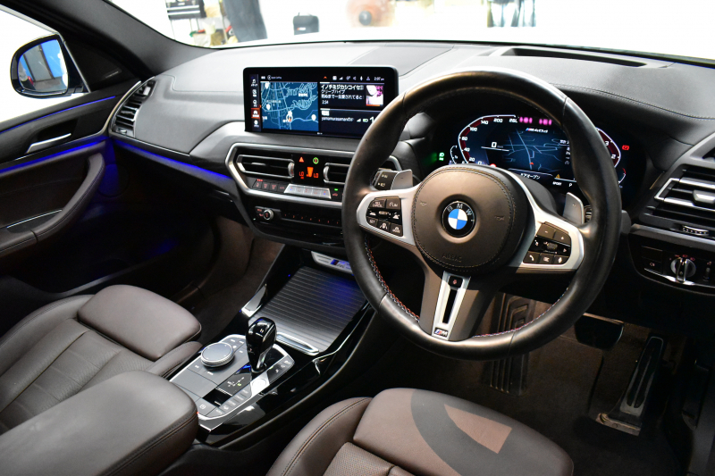 BMW X3 M40d  LCI後期 1ｵｰﾅｰ  ﾏｲﾙﾄﾞHV ｾﾚｸﾄP  ﾊﾟﾉﾗﾏｻﾝR 前席ﾍﾞﾝﾁﾚｰｼｮﾝ&全席ﾋｰﾀｰ付茶革 ﾊｰﾏﾝｶｰﾄﾞﾝ OP21AW 追従ACC HUD ｽﾃｱﾘﾝｸﾞﾋｰﾀｰ 可変Mｻｽ Mｽﾎﾟｰﾂﾌﾞﾚｰｷ&ﾃﾞﾌ ｼﾞｪｽﾁｬC付ﾀｯﾁﾊﾟﾈﾙﾅﾋﾞ ﾌﾙｾｸﾞ 全周囲ｶﾒﾗ  電動Rｹﾞｰﾄ 2年保証