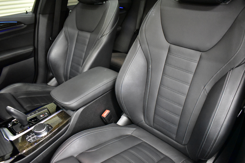 BMW X3 M40d ｾﾚｸﾄ&ﾊｲﾗｲﾝP 326馬力 ﾊﾟﾉﾗﾏｻﾝR 全席ﾋｰﾀｰ付黒革 ﾊｰﾏﾝｶｰﾄﾞﾝ 21AW 追従ACC HUD Mｽﾎﾟｰﾂﾌﾞﾚｰｷ&ﾃﾞﾌ ﾀｯﾁﾊﾟﾈﾙﾅﾋﾞ ﾌﾙｾｸﾞ 全周囲ｶﾒﾗ3Dﾋﾞｭｰ ｱﾀﾞﾌﾟﾃｨﾌﾞLEDﾍｯﾄﾞﾗｲﾄ 電動Rｹﾞｰﾄ ﾜｲﾔﾚｽ充電 液晶ﾒｰﾀｰ 2年保証