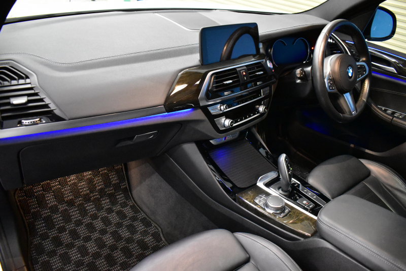 BMW X3 M40d ｾﾚｸﾄ&ﾊｲﾗｲﾝP 326馬力 ﾊﾟﾉﾗﾏｻﾝR 全席ﾋｰﾀｰ付黒革 ﾊｰﾏﾝｶｰﾄﾞﾝ 21AW 追従ACC HUD Mｽﾎﾟｰﾂﾌﾞﾚｰｷ&ﾃﾞﾌ ﾀｯﾁﾊﾟﾈﾙﾅﾋﾞ ﾌﾙｾｸﾞ 全周囲ｶﾒﾗ3Dﾋﾞｭｰ ｱﾀﾞﾌﾟﾃｨﾌﾞLEDﾍｯﾄﾞﾗｲﾄ 電動Rｹﾞｰﾄ ﾜｲﾔﾚｽ充電 液晶ﾒｰﾀｰ 2年保証