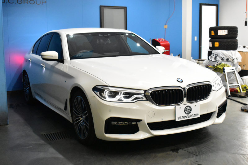 BMW 5シリーズ 530i Mｽﾎﾟｰﾂ 1ｵｰﾅｰ ｺﾝﾌｫｰﾄ&ﾊｲﾗｲﾝP ｱﾀﾞﾌﾟﾃｨﾌﾞLEDﾍｯﾄﾞﾗｲﾄ 前席ﾍﾞﾝﾁ&ﾏｯｻｰｼﾞ&全席ﾋｰﾀｰ付黒革 追従ACC ｿﾌﾄｸﾛｰｽﾞ ﾀｯﾁﾊﾟﾈﾙHDDﾅﾋﾞ 全周囲ｶﾒﾗ3Dﾋﾞｭｰ Pｱｼｽﾄ 車線変更&逸脱&歩行者警告 衝突軽減B 19AW 電動ﾄﾗﾝｸ 2年保証