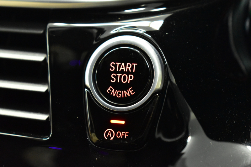 BMW 5シリーズ 523iﾂｰﾘﾝｸﾞ Mｽﾎﾟｰﾂ ﾊｲﾗｲﾝ 全席ﾋｰﾀｰ付ｷｬﾝﾍﾞﾗﾍﾞｰｼﾞｭﾚｻﾞｰ  追従ACC HUD ｱﾀﾞﾌﾟﾃｨﾌﾞLEDﾍｯﾄﾞﾗｲﾄ ﾀｯﾁﾊﾟﾈﾙHDDﾅﾋﾞ 全周囲ｶﾒﾗ3Dﾋﾞｭｰ Pｱｼｽﾄ 衝突軽減ﾌﾞﾚｰｷ 車線変更&逸脱&歩行者警告 液晶ﾒｰﾀｰ  19AW 2年保証