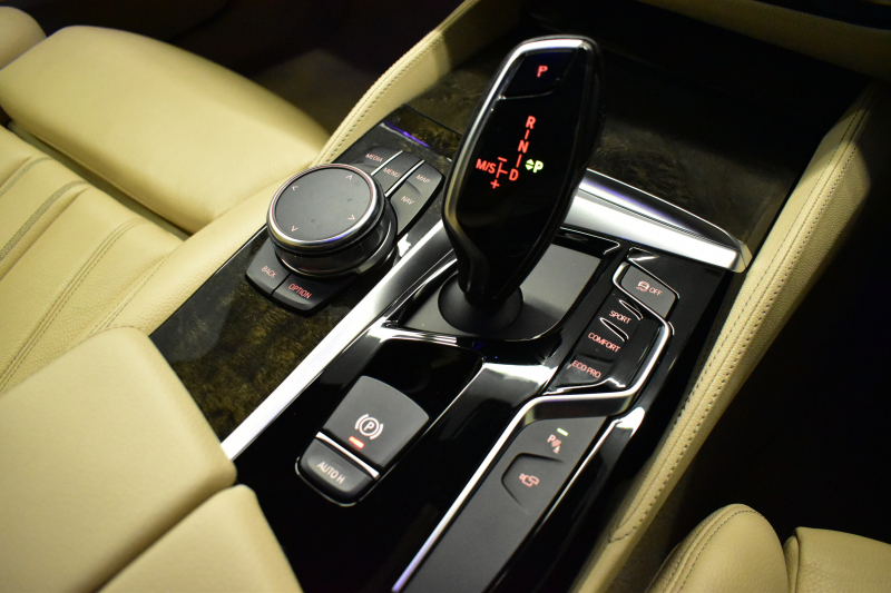 BMW 5シリーズ 523iﾂｰﾘﾝｸﾞ Mｽﾎﾟｰﾂ ﾊｲﾗｲﾝ 全席ﾋｰﾀｰ付ｷｬﾝﾍﾞﾗﾍﾞｰｼﾞｭﾚｻﾞｰ  追従ACC HUD ｱﾀﾞﾌﾟﾃｨﾌﾞLEDﾍｯﾄﾞﾗｲﾄ ﾀｯﾁﾊﾟﾈﾙHDDﾅﾋﾞ 全周囲ｶﾒﾗ3Dﾋﾞｭｰ Pｱｼｽﾄ 衝突軽減ﾌﾞﾚｰｷ 車線変更&逸脱&歩行者警告 液晶ﾒｰﾀｰ  19AW 2年保証
