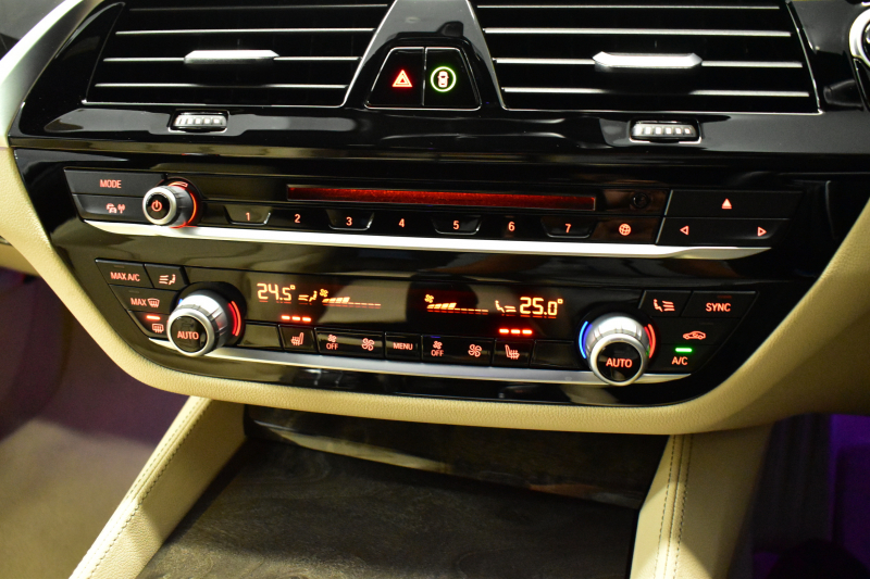 BMW 5シリーズ 523iﾂｰﾘﾝｸﾞ Mｽﾎﾟｰﾂ ﾊｲﾗｲﾝ 全席ﾋｰﾀｰ付ｷｬﾝﾍﾞﾗﾍﾞｰｼﾞｭﾚｻﾞｰ  追従ACC HUD ｱﾀﾞﾌﾟﾃｨﾌﾞLEDﾍｯﾄﾞﾗｲﾄ ﾀｯﾁﾊﾟﾈﾙHDDﾅﾋﾞ 全周囲ｶﾒﾗ3Dﾋﾞｭｰ Pｱｼｽﾄ 衝突軽減ﾌﾞﾚｰｷ 車線変更&逸脱&歩行者警告 液晶ﾒｰﾀｰ  19AW 2年保証