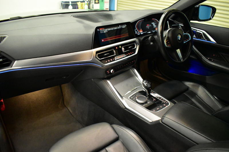 BMW 4シリーズ 420i ｶﾌﾞﾘｵﾚ Mｽﾎﾟｰﾂ ﾌｧｽﾄﾄﾗｯｸ&ｺﾝﾌｫｰﾄP ﾋｰﾀｰ付ﾌﾞﾗｯｸﾚｻﾞｰ ｴｱｶﾗｰ 全周囲ｶﾒﾗ LEDﾍｯﾄﾞﾗｲﾄ ACC HUD LCW ﾗｲﾌﾞｺｯｸﾋﾟｯﾄﾀｯﾁﾊﾟﾈﾙﾅﾋﾞPｱｼｽﾄ Apple Car Play 19AW Mｽﾎﾟｰﾂﾌﾞﾚｰｷ 可変Mｻｽ ｳｲﾝﾄﾞﾘﾌﾚｸﾀｰ ﾜｲﾔﾚｽ充電 2年保証