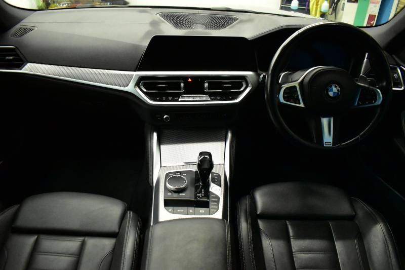BMW 4シリーズ 420i ｶﾌﾞﾘｵﾚ Mｽﾎﾟｰﾂ ﾌｧｽﾄﾄﾗｯｸ&ｺﾝﾌｫｰﾄP ﾋｰﾀｰ付ﾌﾞﾗｯｸﾚｻﾞｰ ｴｱｶﾗｰ 全周囲ｶﾒﾗ LEDﾍｯﾄﾞﾗｲﾄ ACC HUD LCW ﾗｲﾌﾞｺｯｸﾋﾟｯﾄﾀｯﾁﾊﾟﾈﾙﾅﾋﾞPｱｼｽﾄ Apple Car Play 19AW Mｽﾎﾟｰﾂﾌﾞﾚｰｷ 可変Mｻｽ ｳｲﾝﾄﾞﾘﾌﾚｸﾀｰ ﾜｲﾔﾚｽ充電 2年保証