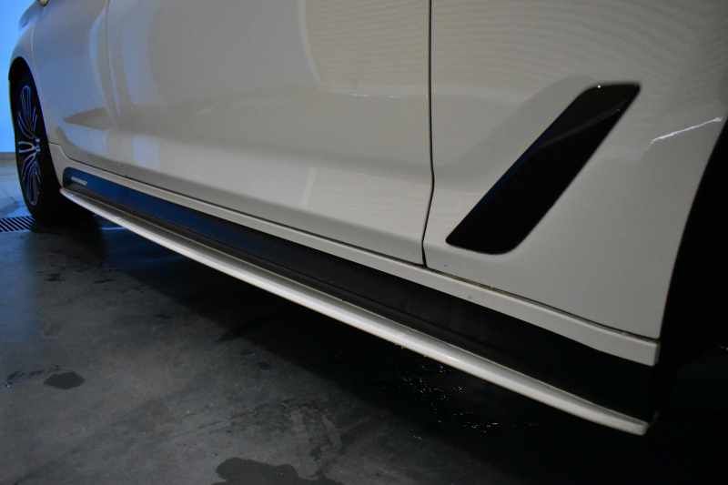 BMW 5シリーズ 530i Mｽﾎﾟｰﾂ 型式変更後モデル「JR20」ｾﾚｸﾄ&ﾊｲﾗｲﾝP ｻﾝﾙｰﾌ  全席ﾋｰﾀｰ付黒革 追従ACC HUD ﾊｰﾏﾝｶｰﾄﾞﾝ 4ｿﾞｰﾝAC 全面液晶ﾒｰﾀｰ LEDﾍｯﾄﾞﾗｲﾄ ﾀｯﾁﾊﾟﾈﾙHDDﾅﾋﾞ 全周囲ｶﾒﾗ3Dﾋﾞｭｰ Pｱｼｽﾄ 全面液晶ﾒｰﾀｰ 19AW Mﾊﾟﾌｫｰﾏﾝｽﾊﾟｰﾂ 電動ﾄﾗﾝｸ 2年保証