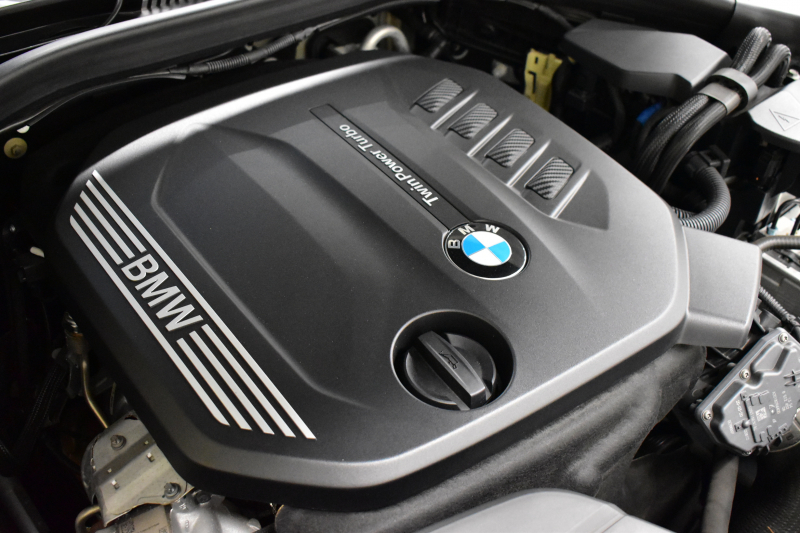 BMW 3シリーズ 320d Xﾄﾞﾗｲﾌﾞ Mｽﾎﾟｰﾂ ｴﾃﾞｨｼｮﾝｻﾝﾗｲｽﾞ 4WD 200台限定 ﾚｰｻﾞｰLEDﾗｲﾄ ﾋｰﾀｰ付黒革 追従ACC LCW 19AW 可変Mｻｽ Mﾘｱｽﾎﾟｲﾗｰ ﾗｲﾌﾞｺｯｸﾋﾟｯﾄﾀｯﾁﾊﾟﾈﾙﾅﾋﾞ ｱｯﾌﾟﾙｶｰﾌﾟﾚｲ ﾜｲﾔﾚｽ充電 2年保証