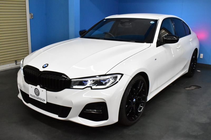 BMW 3シリーズ 320d Xﾄﾞﾗｲﾌﾞ Mｽﾎﾟｰﾂ ｴﾃﾞｨｼｮﾝｻﾝﾗｲｽﾞ 4WD 200台限定 ﾚｰｻﾞｰLEDﾗｲﾄ ﾋｰﾀｰ付黒革 追従ACC LCW 19AW 可変Mｻｽ Mﾘｱｽﾎﾟｲﾗｰ ﾗｲﾌﾞｺｯｸﾋﾟｯﾄﾀｯﾁﾊﾟﾈﾙﾅﾋﾞ ｱｯﾌﾟﾙｶｰﾌﾟﾚｲ ﾜｲﾔﾚｽ充電 2年保証