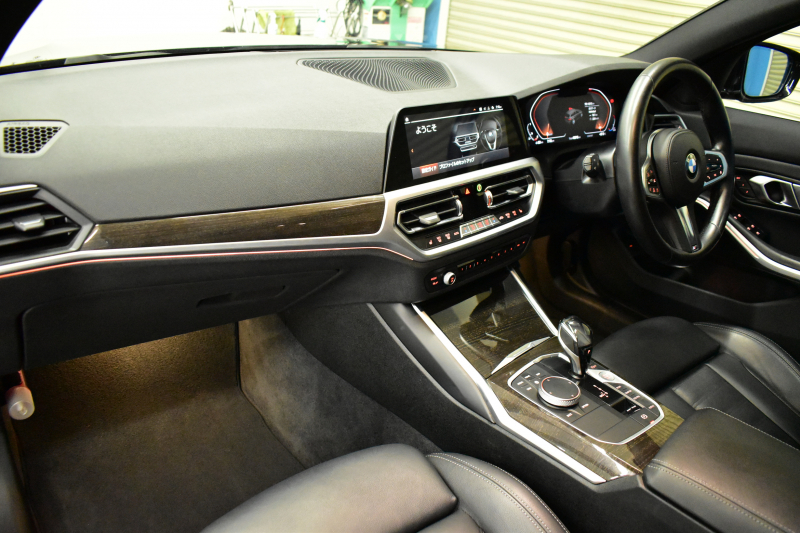 BMW 3シリーズ 330iﾂｰﾘﾝｸﾞ Mｽﾎﾟｰﾂ 高出力 ﾊｲﾗｲﾝ&ｺﾝﾌｫｰﾄP ﾋｰﾀｰ付黒革 LEDﾍｯﾄﾞﾗｲﾄ ACC Mｽﾎﾟｰﾂﾌﾞﾚｰｷ ﾗｲﾌﾞｺｯｸﾋﾟｯﾄ ﾀｯﾁﾊﾟﾈﾙﾅﾋﾞ ｱｯﾌﾟﾙｶｰﾌﾟﾚｲ ﾊﾟｰｷﾝｸﾞｱｼｽﾄﾌﾟﾗｽ 全周囲ｶﾒﾗ 3Dﾋﾞｭｰ 電動Rｹﾞｰﾄ ﾜｲﾔﾚｽ充電 18AW 2年保証