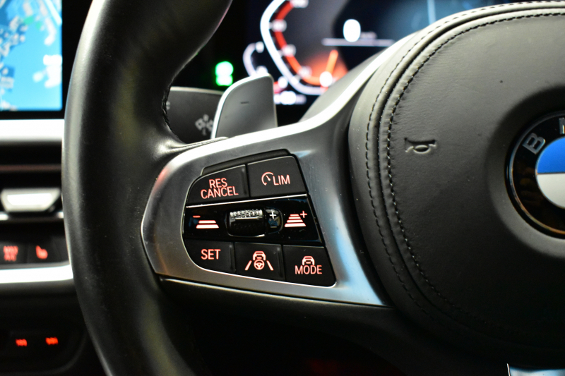 BMW 3シリーズ 330iﾂｰﾘﾝｸﾞ Mｽﾎﾟｰﾂ 高出力 ﾊｲﾗｲﾝ&ｺﾝﾌｫｰﾄP ﾋｰﾀｰ付黒革 LEDﾍｯﾄﾞﾗｲﾄ ACC Mｽﾎﾟｰﾂﾌﾞﾚｰｷ ﾗｲﾌﾞｺｯｸﾋﾟｯﾄ ﾀｯﾁﾊﾟﾈﾙﾅﾋﾞ ｱｯﾌﾟﾙｶｰﾌﾟﾚｲ ﾊﾟｰｷﾝｸﾞｱｼｽﾄﾌﾟﾗｽ 全周囲ｶﾒﾗ 3Dﾋﾞｭｰ 電動Rｹﾞｰﾄ ﾜｲﾔﾚｽ充電 18AW 2年保証