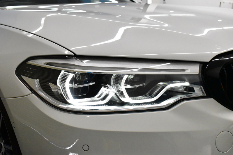 BMW 5シリーズ 540i Xﾄﾞﾗｲﾌﾞ Mｽﾎﾟｰﾂ 4WD ｾﾚｸﾄ&ｺﾝﾌｫｰﾄ&ﾊｲﾗｲﾝP ｻﾝﾙｰﾌ 前席ﾏｯｻｰｼﾞ&ﾍﾞﾝﾁﾚｰﾀｰ&全席ﾋｰﾀｰ付黒革 Mﾊﾟﾌｫｰﾏﾝｽﾊﾟﾜｰ&ｻｳﾝﾄﾞｷｯﾄ&ｽﾎﾟｰﾂﾏﾌﾗｰ 4ｿﾞｰﾝAC ﾊｰﾏﾝｶｰﾄﾞﾝ CPMｽﾄﾗｯﾄﾌﾞﾚｰｽ&ﾛｱﾚｲﾝﾌｫｰｽ individual20AW KW車高調 2年保証