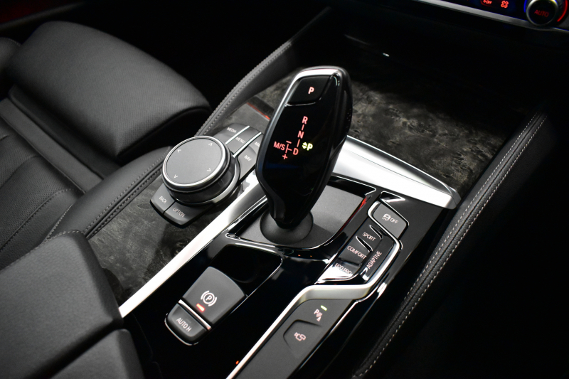 BMW 5シリーズ 540i Xﾄﾞﾗｲﾌﾞ Mｽﾎﾟｰﾂ 4WD ｾﾚｸﾄ&ｺﾝﾌｫｰﾄ&ﾊｲﾗｲﾝP ｻﾝﾙｰﾌ 前席ﾏｯｻｰｼﾞ&ﾍﾞﾝﾁﾚｰﾀｰ&全席ﾋｰﾀｰ付黒革 Mﾊﾟﾌｫｰﾏﾝｽﾊﾟﾜｰ&ｻｳﾝﾄﾞｷｯﾄ&ｽﾎﾟｰﾂﾏﾌﾗｰ 4ｿﾞｰﾝAC ﾊｰﾏﾝｶｰﾄﾞﾝ CPMｽﾄﾗｯﾄﾌﾞﾚｰｽ&ﾛｱﾚｲﾝﾌｫｰｽ individual20AW KW車高調 2年保証