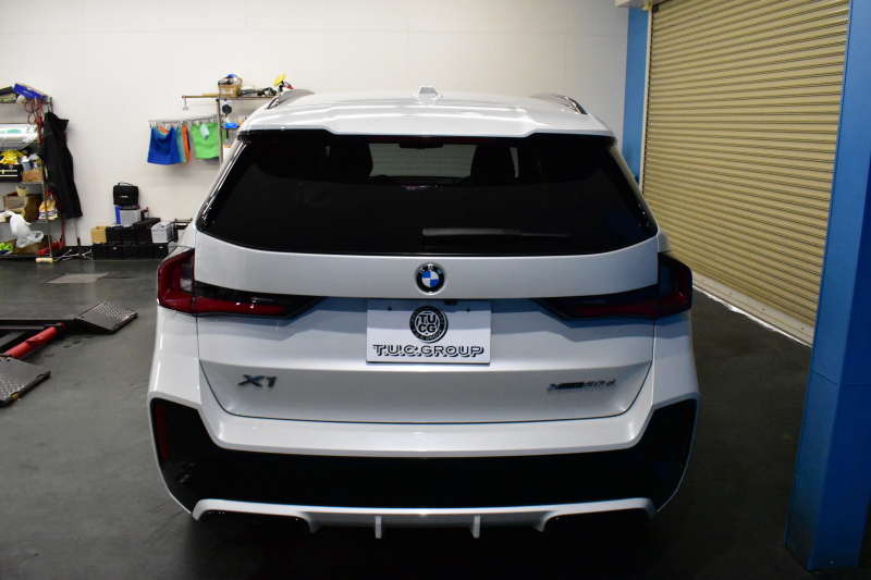 BMW X1 Xﾄﾞﾗｲﾌﾞ20d Mｽﾎﾟｰﾂ ﾏｲﾙﾄﾞﾊｲﾌﾞﾘｯﾄﾞ 7速DCT 4WD 1ｵｰﾅｰ ﾊｲﾗｲﾝ&ﾃｸﾉﾛｼﾞｰP ﾋｰﾀｰ付電動黒革ｱｸﾃｨﾌﾞｼｰﾄ(運転席:ﾏｯｻｰｼﾞ&ﾗﾝﾊﾞｰ) ｶｰﾌﾞﾄﾞﾃﾞｨｽﾌﾟﾚｲ ﾗｲﾌﾞｺｯｸﾋﾟｯﾄ ﾊｰﾏﾝｶｰﾄﾞﾝ ｽﾃｱﾘﾝｸﾞﾋｰﾀｰ ACC HUD 可変Mｻｽ 18AW 2年保証