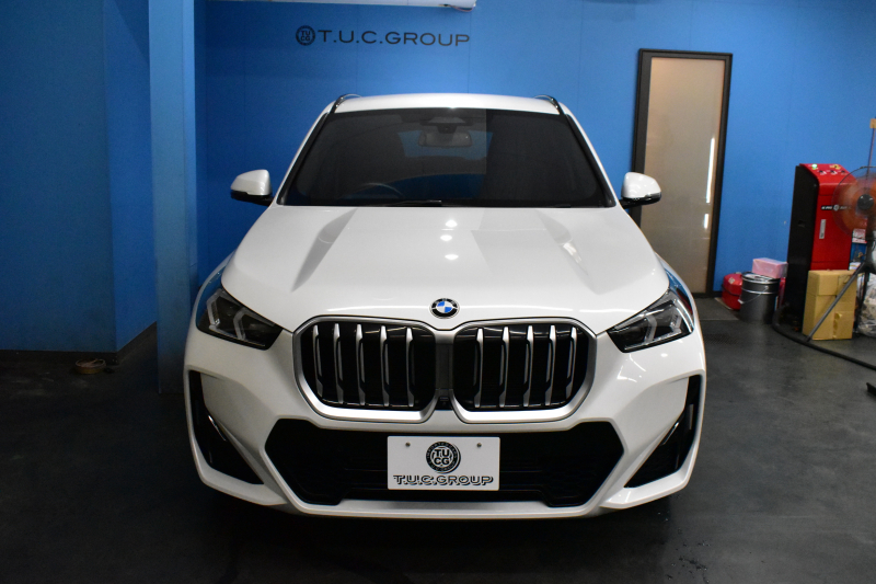 BMW X1 Xﾄﾞﾗｲﾌﾞ20d Mｽﾎﾟｰﾂ ﾏｲﾙﾄﾞﾊｲﾌﾞﾘｯﾄﾞ 7速DCT 4WD 1ｵｰﾅｰ ﾊｲﾗｲﾝ&ﾃｸﾉﾛｼﾞｰP ﾋｰﾀｰ付電動黒革ｱｸﾃｨﾌﾞｼｰﾄ(運転席:ﾏｯｻｰｼﾞ&ﾗﾝﾊﾞｰ) ｶｰﾌﾞﾄﾞﾃﾞｨｽﾌﾟﾚｲ ﾗｲﾌﾞｺｯｸﾋﾟｯﾄ ﾊｰﾏﾝｶｰﾄﾞﾝ ｽﾃｱﾘﾝｸﾞﾋｰﾀｰ ACC HUD 可変Mｻｽ 18AW 2年保証