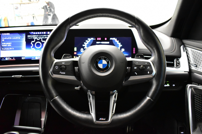 BMW X1 Xﾄﾞﾗｲﾌﾞ20d Mｽﾎﾟｰﾂ ﾏｲﾙﾄﾞﾊｲﾌﾞﾘｯﾄﾞ 7速DCT 4WD 1ｵｰﾅｰ ﾊｲﾗｲﾝ&ﾃｸﾉﾛｼﾞｰP ﾋｰﾀｰ付電動黒革ｱｸﾃｨﾌﾞｼｰﾄ(運転席:ﾏｯｻｰｼﾞ&ﾗﾝﾊﾞｰ) ｶｰﾌﾞﾄﾞﾃﾞｨｽﾌﾟﾚｲ ﾗｲﾌﾞｺｯｸﾋﾟｯﾄ ﾊｰﾏﾝｶｰﾄﾞﾝ ｽﾃｱﾘﾝｸﾞﾋｰﾀｰ ACC HUD 可変Mｻｽ 18AW 2年保証