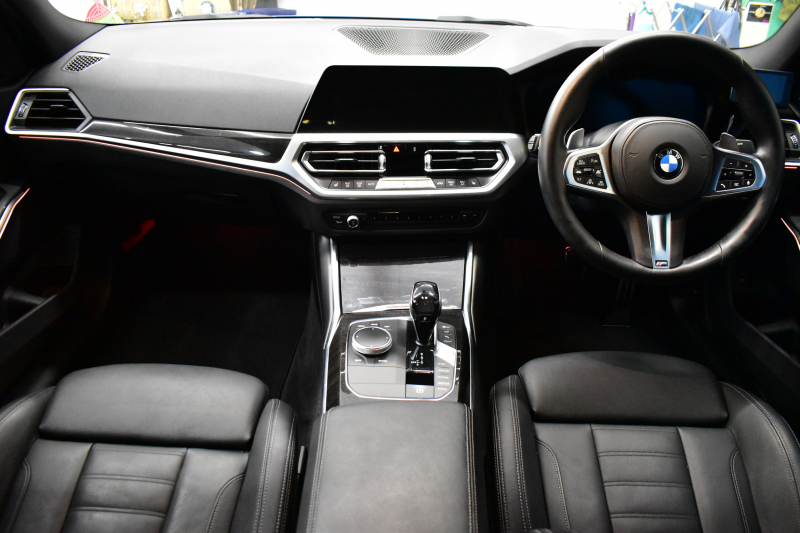 BMW 3シリーズ 330i Mｽﾎﾟｰﾂ 高出力ﾓﾃﾞﾙ ﾌｧｽﾄﾄﾗｯｸ&ｲﾉﾍﾞｰｼｮﾝ&ｺﾝﾌｫｰﾄ&ﾊｲﾗｲﾝP ﾋｰﾀｰ付黒革 ﾚｰｻﾞｰLEDﾗｲﾄ HUD 可変Mｻｽ 19AW ACC HUD Mｽﾎﾟｰﾂﾃﾞﾌ&ﾌﾞﾚｰｷ ｼﾞｪｽﾁｬｰC付ﾀｯﾁﾊﾟﾈﾙﾅﾋﾞ ﾗｲﾌﾞｺｯｸﾋﾟｯﾄ 全周囲ｶﾒﾗ ｱｯﾌﾟﾙｶｰﾌﾟﾚｲ 電動ﾄﾗﾝｸ 2年保証