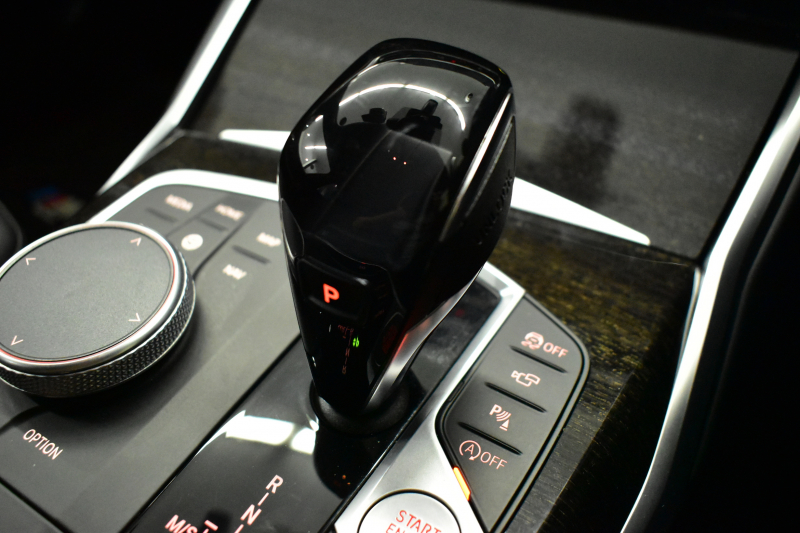BMW 3シリーズ 320d Xﾄﾞﾗｲﾌﾞ ﾂｰﾘﾝｸﾞ Mｽﾎﾟｰﾂ 4WD ｲﾉﾍﾞｰｼｮﾝ&ﾊｲﾗｲﾝ&ｻｳﾝﾄﾞP ﾋｰﾀｰ付黒革 ﾚｰｻﾞｰLED ﾊｰﾏﾝｶｰﾄﾞﾝ ACC HUD ｼﾞｪｽﾁｬｰC付ﾀｯﾁﾊﾟﾈﾙﾅﾋﾞ ﾗｲﾌﾞｺｯｸﾋﾟｯﾄ 全周囲ｶﾒﾗ ｱｯﾌﾟﾙｶｰﾌﾟﾚｲ ﾌﾙｾｸﾞ ｳｯﾄﾞｲﾝﾃﾘｱ  2年保証