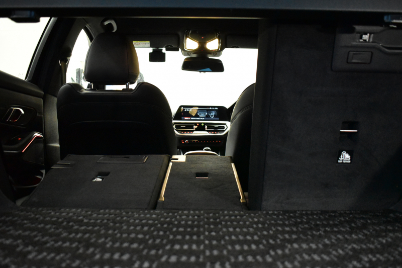 BMW 3シリーズ 320d Xﾄﾞﾗｲﾌﾞ ﾂｰﾘﾝｸﾞ Mｽﾎﾟｰﾂ 4WD ｲﾉﾍﾞｰｼｮﾝ&ﾊｲﾗｲﾝ&ｻｳﾝﾄﾞP ﾋｰﾀｰ付黒革 ﾚｰｻﾞｰLED ﾊｰﾏﾝｶｰﾄﾞﾝ ACC HUD ｼﾞｪｽﾁｬｰC付ﾀｯﾁﾊﾟﾈﾙﾅﾋﾞ ﾗｲﾌﾞｺｯｸﾋﾟｯﾄ 全周囲ｶﾒﾗ ｱｯﾌﾟﾙｶｰﾌﾟﾚｲ ﾌﾙｾｸﾞ ｳｯﾄﾞｲﾝﾃﾘｱ  2年保証