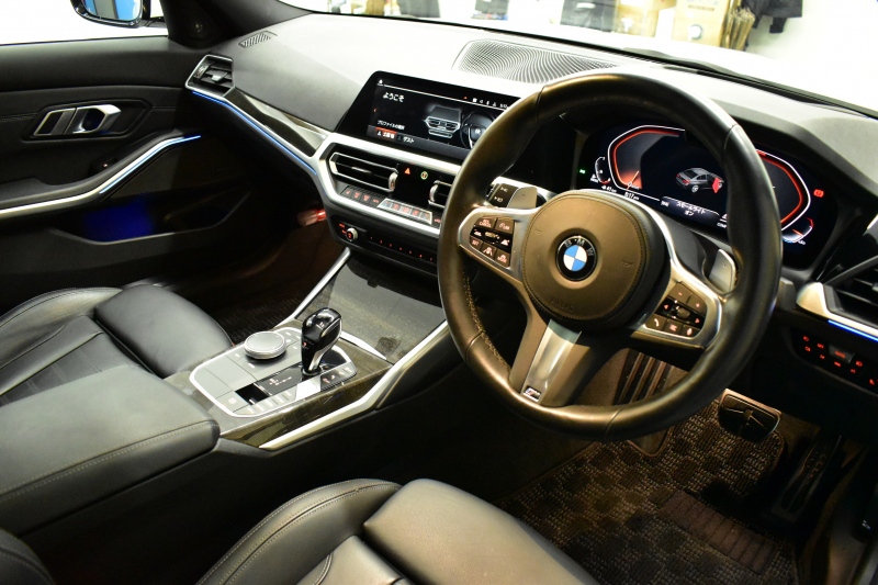 BMW 3シリーズ 320d Xﾄﾞﾗｲﾌﾞ Mｽﾎﾟｰﾂ 4WD ｻﾝﾙｰﾌ 1ｵｰﾅｰ ｲﾉﾍﾞｰｼｮﾝ&ﾌｧｽﾄﾄﾗｯｸ&ﾊｲﾗｲﾝ&ｺﾝﾌｫｰﾄ&ｻｳﾝﾄﾞP ﾚｰｻﾞｰLED HUD ﾋｰﾀｰ付黒革 全周囲ｶﾒﾗ  ACC 19AW 可変Mｻｽ Mｽﾎﾟｰﾂﾌﾞﾚｰｷ ﾊｰﾏﾝｶｰﾄﾞﾝ  ﾗｲﾌﾞｺｯｸﾋﾟｯﾄﾀｯﾁﾊﾟﾈﾙﾅﾋﾞ 電動ﾄﾗﾝｸ 2年保証