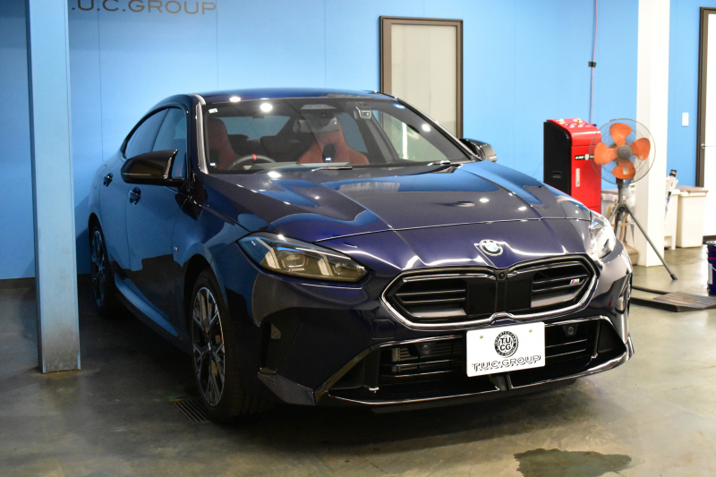 BMW 2シリーズ M235 Xﾄﾞﾗｲﾌﾞ ｸﾞﾗﾝｸｰﾍﾟ 新車保証R11.3月迄 7速DCT 1ｵｰﾅｰ individualｶﾗｰ｢ﾀﾝｻﾞﾅｲﾄﾌﾞﾙｰ｣  ﾃｸﾉﾛｼﾞｰP 可変Mｻｽ ｱｲｺﾆｯｸｸﾞﾛｰ ﾋｰﾀｰ付赤革Mｽﾎﾟｰﾂｼｰﾄ  Mｽﾎﾟｰﾂﾌﾞﾚｰｷ HUD ACC Pｱｼｽﾄ+ ﾗｲﾌﾞｺｯｸﾋﾟｯﾄﾌﾟﾛ  ｲﾝﾃﾘｱｶﾒﾗ 2年保証