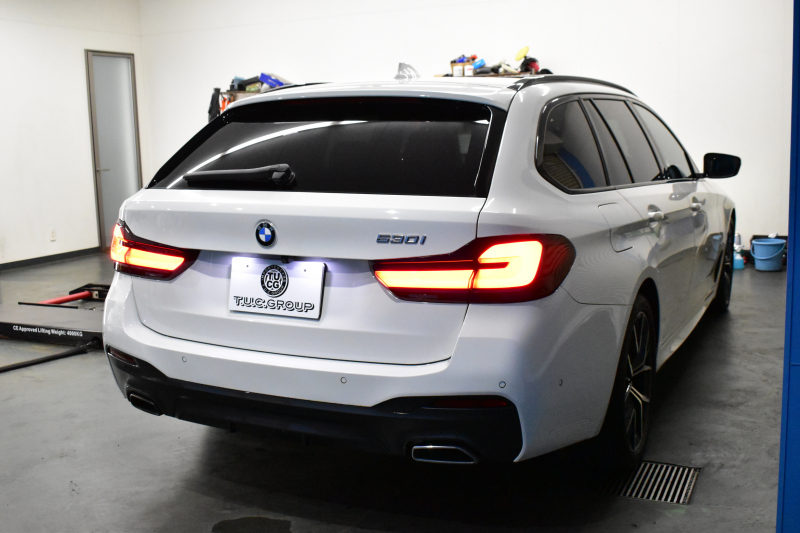 BMW 5シリーズ 530i ﾂｰﾘﾝｸﾞ Mｽﾎﾟｰﾂ LCI後期 ｾﾚｸﾄP ﾊﾟﾉﾗﾏｻﾝﾙｰﾌ 全席ﾋ-ﾀ-付ﾌﾞﾗｯｸﾚｻﾞｰ ﾊｰﾏﾝｶｰﾄﾞﾝ 新ﾃﾞｻﾞｲﾝLEDﾍｯﾄﾞﾗｲﾄ ACC HUD LCW 可変ｻｽﾍﾟﾝｼｮﾝ 19AW Mｽﾎﾟｰﾂﾌﾞﾚｰｷ ﾗｲﾌﾞｺｸﾋﾟｯﾄ ﾌﾙｾｸﾞ全周囲ｶﾒﾗ 電動Rｹﾞｰﾄ ｽﾏｰﾄｷｰ 2年保証