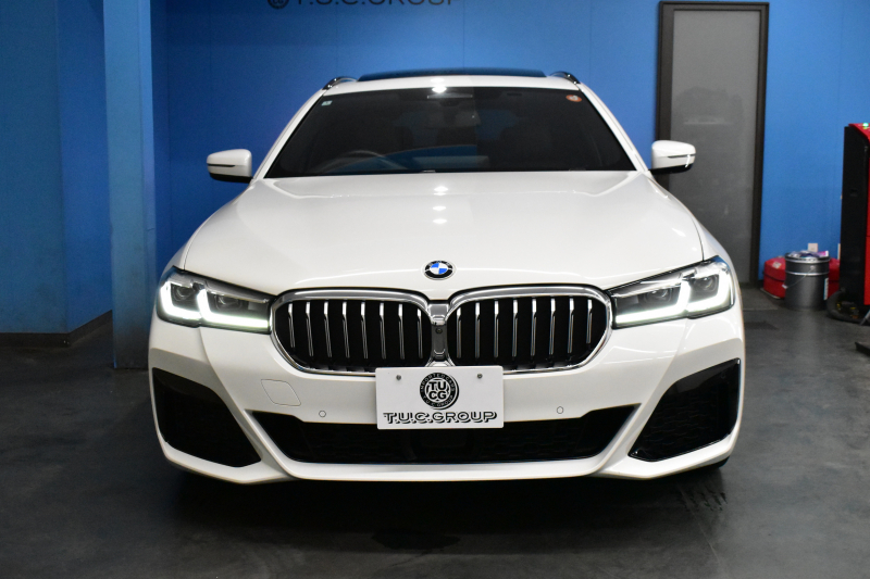 BMW 5シリーズ 530i ﾂｰﾘﾝｸﾞ Mｽﾎﾟｰﾂ LCI後期 ｾﾚｸﾄP ﾊﾟﾉﾗﾏｻﾝﾙｰﾌ 全席ﾋ-ﾀ-付ﾌﾞﾗｯｸﾚｻﾞｰ ﾊｰﾏﾝｶｰﾄﾞﾝ 新ﾃﾞｻﾞｲﾝLEDﾍｯﾄﾞﾗｲﾄ ACC HUD LCW 可変ｻｽﾍﾟﾝｼｮﾝ 19AW Mｽﾎﾟｰﾂﾌﾞﾚｰｷ ﾗｲﾌﾞｺｸﾋﾟｯﾄ ﾌﾙｾｸﾞ全周囲ｶﾒﾗ 電動Rｹﾞｰﾄ ｽﾏｰﾄｷｰ 2年保証